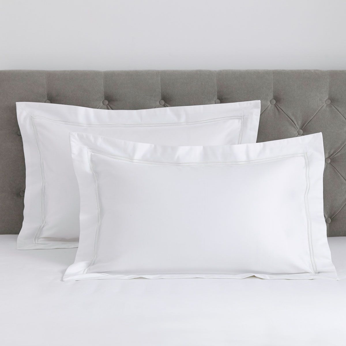 Pair of Kensington Oxford Pillowcases 800 Thread Count Egyptain Cotton - White